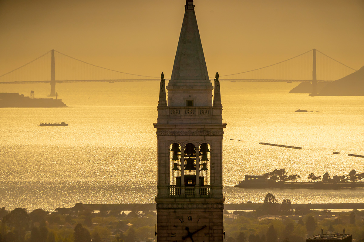 UC Berkeley's Campanile (Sather Tower) with a view over the San Francisco Bay and the Golden Gate Bridge