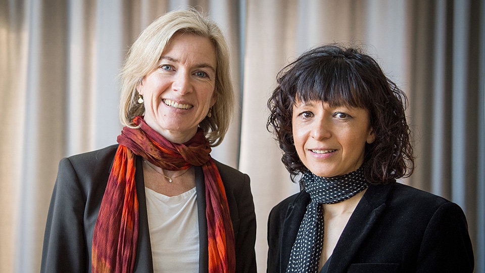 Photo of Jennifer Doudna and Emmanuelle Charpentier