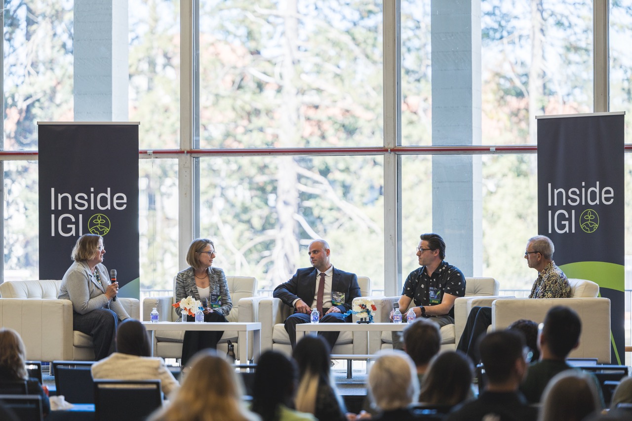 Jennifer Pett-Ridge (left) moderates a panel on mitigating greenhouse gas emissions with Whendee Silver, Paulo de Meo Filho, Brady Cress, and Kris Niyogi.